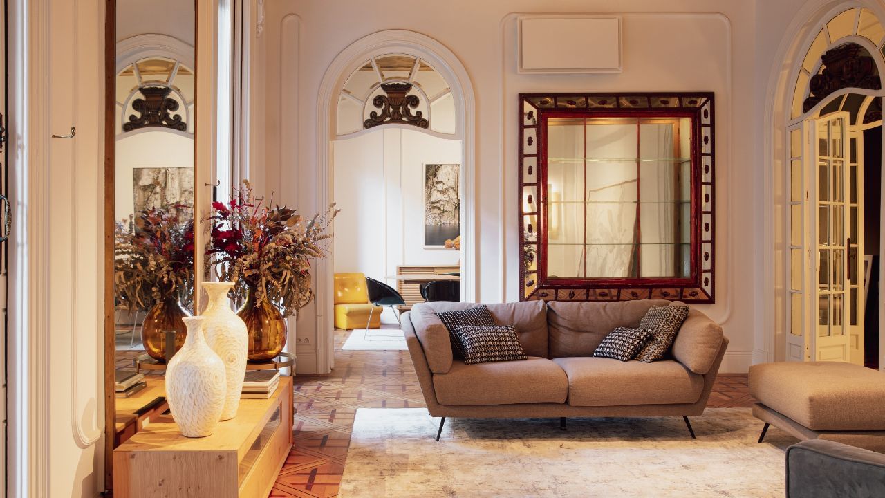 હવે એક સવાલ ખુબ ચર્ચામાં આવ્યો છે કે, શું જમાઈનો સસરાની સંપત્તિમાં કોઈ કાનુની અધિકાર છે? કેરળ હાઈકોર્ટના નિર્ણય અને હિંદુ કાયદા મુજબ, જમાઈને તેના સસરાની મિલકત પર કોઈ અધિકાર નથી.