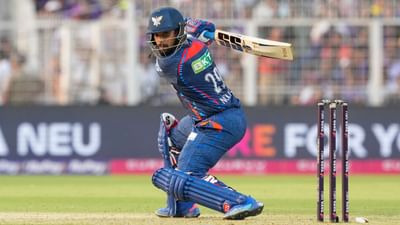 કોલકાતા નાઈટ રાઈડર્સ સામેની મેચમાં લખનૌ સુપર જાયન્ટ્સના નિકોલસ પૂરને માત્ર 21 બોલમાં અડધી સદી ફટકારી હતી. આ ખેલાડીએ છેલ્લા પાંચ વર્ષમાં મહત્તમ 7 અડધી સદી ફટકારી છે. એટલું જ નહીં, તેણે IPLમાં 200 ના સ્ટ્રાઈક રેટથી 7 વખત ફિફ્ટી પ્લસ ઈનિંગ્સ રમી છે.