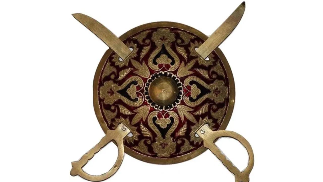 ધારના મધ્યપ્રદેશના સૌથી પ્રસિદ્ધ પરમાર રાજા માલવાના રાજા ભોજ હતા. જે તેમની વિદ્વતા અને બહાદૂરી માટે પ્રખ્યાત હતા. અહિલ્યાબાઈ હોલકર પણ પરમાર વંશના હતા.