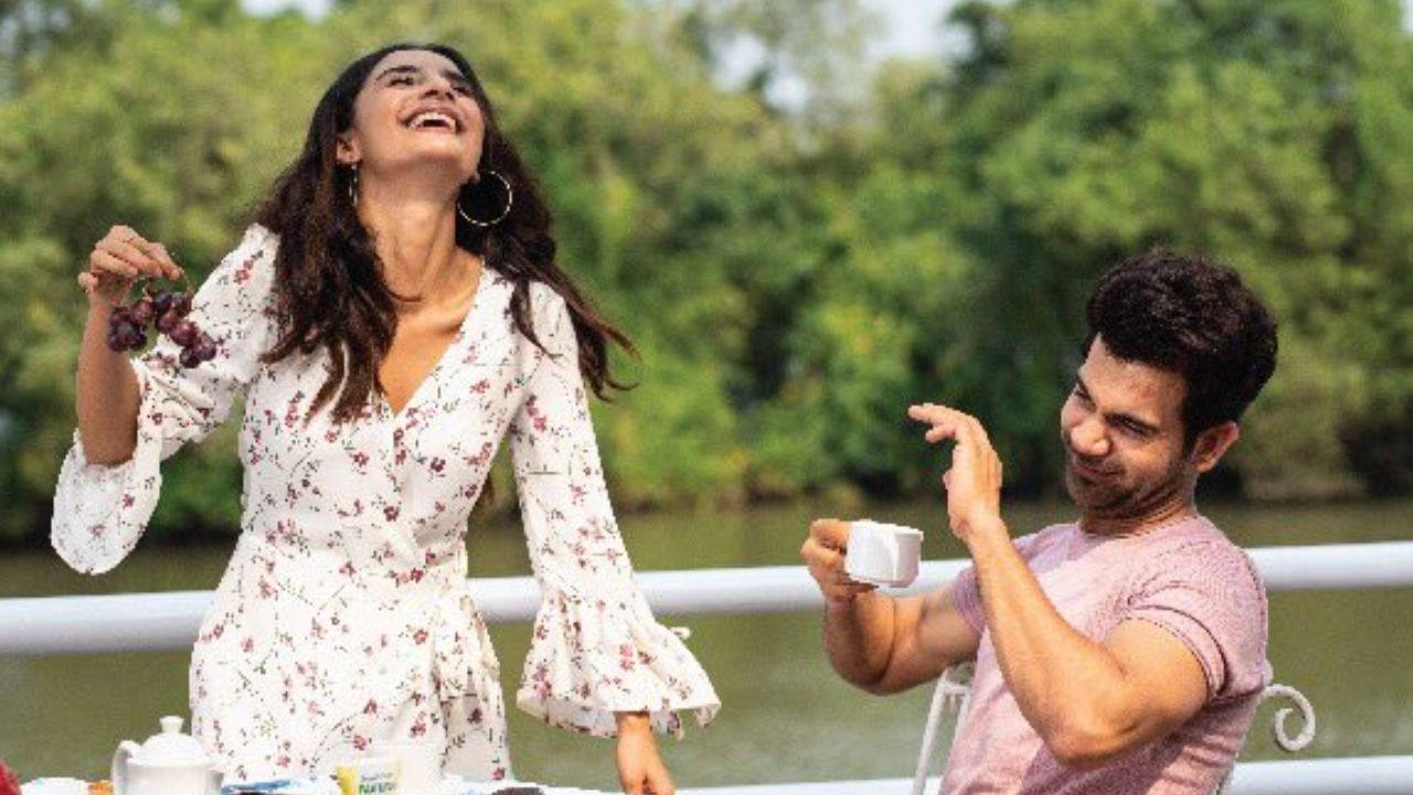 પત્રલેખાને શ્વાન ખૂબ જ ગમે છે. પત્રલેખાના શિલોંગ ઘરમાં 8 પાલતુ શ્વાન છે. તે વર્ષોથી આ પ્રાણીઓ માટે સલામત વાતાવરણ માટે કામ કરી રહી છે. તે તેમની સાથે પરિવારની જેમ સંભાળ રાખે છે.