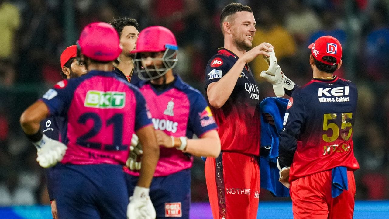 આ સ્કોર આગળ રાજસ્થાનની ટીમ 194 રન જ બનાવી શકી હતી. આપણે RRનું સમીકરણ જોઈએ તો, રાજસ્થાન રોયલ્સે અત્યારસુધી આઈપીએલમાં 9 મેચ રમી છે. જેમાં 7માં તેને હારનો સામનો કરવો પડ્યો છે. તેમજ 2 મેચમાં જીત મળી છે. આરસીબી દ્વારા મળેલી હાર બાદ ટીમ પોઈન્ટ ટેબલમાં 8માં સ્થાને છે.