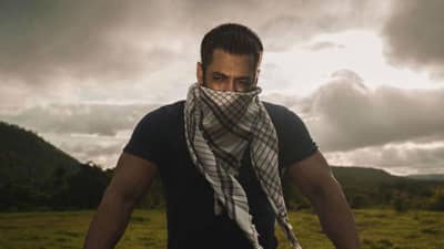 Breaking News: સલમાન ખાનને તેના ઘરે જાનથી મારી નાખવાની ધમકી મળી, પોલીસે કેસ દાખલ કર્યો