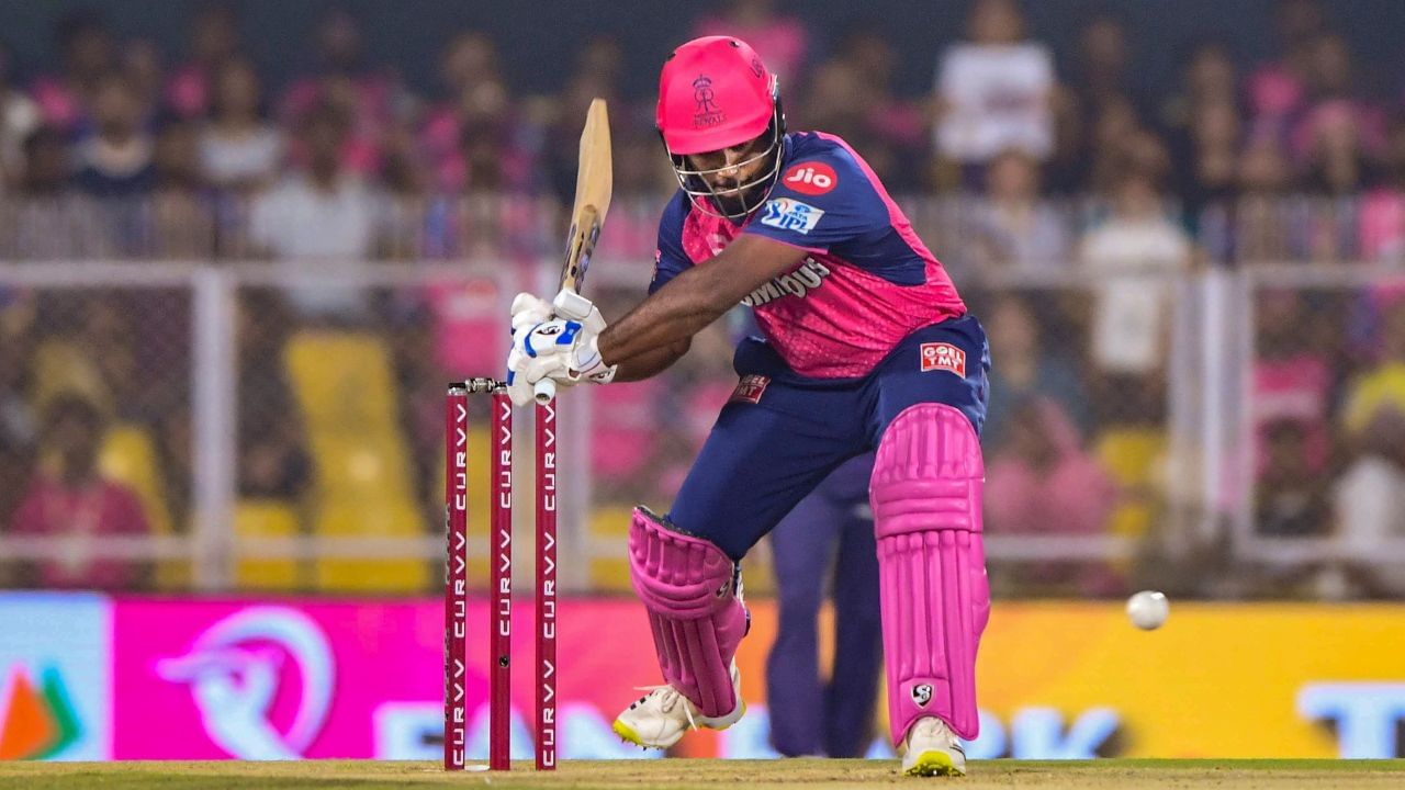 IPLમાં સંજુ સેમસનનું પ્રદર્શન એકંદરે સારું રહ્યું છે. આ ખેલાડી 7 મેચમાં 37.33ની સરેરાશથી ફક્ત 224 રન બનાવી શક્યો છે. તેનો સ્ટ્રાઈક રેટ 143 થી વધુ છે. તે એક અડધી સદી ફટકારવામાં સફળ રહ્યો છે. 