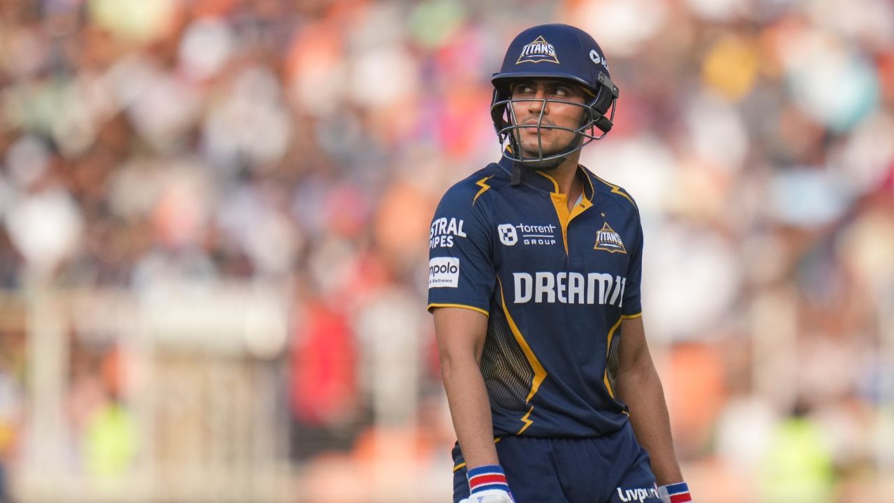 શુભમન ગિલ 55 બોલમાં 3 છગ્ગા અને 10 ચોગ્ગાની મદદથી 90 રન બનાવીને આઉટ થયો હતો. તેમની શાનદાર ઈનિંગના આધારે ગુજરાત ટાઈટન્સે 20 ઓવરમાં 3 વિકેટ ગુમાવીને 198 રન બનાવ્યા. શુભમન ગિલ આ મેચમાં સદી ફટકારી શક્યો હોત, પરંતુ એક ભૂલને કારણે તે આમ કરવાથી ચૂકી ગયો.