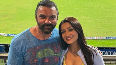 સલમાન ખાનનો ભાઈ અને બોલિવૂડ અભિનેતા સોહેલ ખાન લાંબા સમયથી લાઈમલાઈટથી દૂર છે. છૂટાછેડા પછી, સોહેલ ફક્ત થોડી જ ઇવેન્ટ્સમાં જોવા મળ્યો હતો. આ સમય દરમિયાન, તે કાં તો તેના પરિવાર સાથે અથવા એકલા જોવા મળ્યો હતો. જોકે, ગઈકાલે રાત્રે જ તે વાનખેડે સ્ટેડિયમની બહાર એક ટીવી બ્યુટી સાથે જોવા મળ્યો હતો.