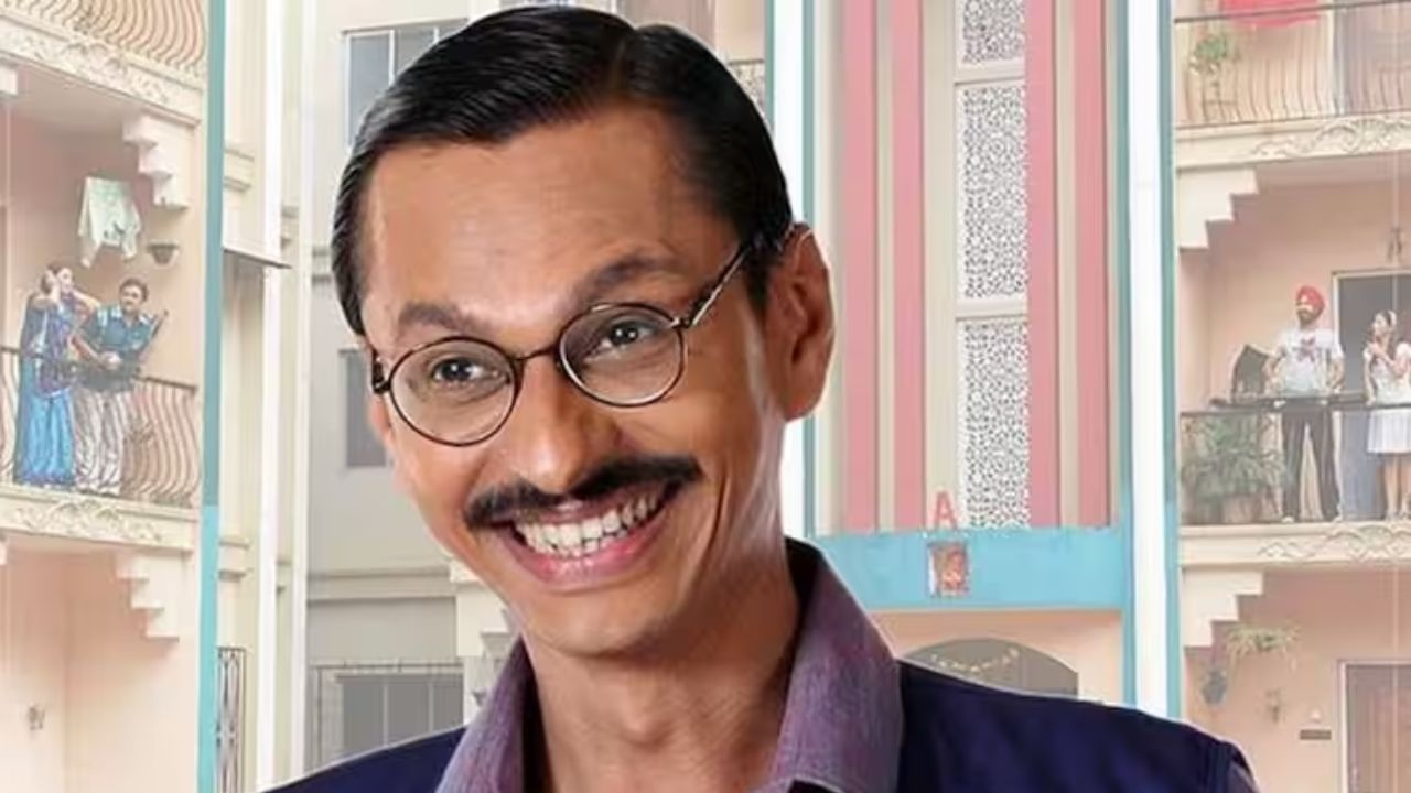 શોમાં પોપટલાલ તરીકે જાણીતા અભિનેતા શ્યામ પાઠકની પણ મજબૂત ચાહક ફોલોઈંગ છે. જો અહેવાલો પર વિશ્વાસ કરવામાં આવે તો, તે શોના એક એપિસોડ માટે 80 હજાર રૂપિયા ચાર્જ કરે છે.