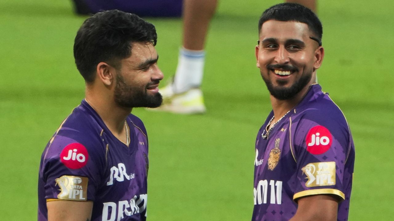 ઈજાથી પીડાતા ઉમરાન મલિક IPL 2025ના પહેલા ભાગમાં રમી શક્યો નહીં. પરંતુ હવે તે IPL 2025ના બીજા ભાગ માટે ફિટ થઈ ગયો છે અને ટીમમાં પણ જોડાઈ ગયો છે.