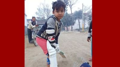 માત્ર 14 વર્ષની ઉંમરે IPLમાં સદી ફટકારીને સનસનાટી મચાવનાર યુવા બેટ્સમેન વૈભવ સૂર્યવંશીએ માત્ર ક્રિકેટની દુનિયામાં જ ધૂમ મચાવી નથી. ૧૪ વર્ષના વૈભવ સૂર્યવંશીએ IPL ૨૦૨૫માં છગ્ગો ફટકારીને ડેબ્યૂ કર્યું હતું. વૈભવે 20 બોલમાં 3 છગ્ગા અને 2 ચોગ્ગાની મદદથી 34 રન બનાવ્યા.