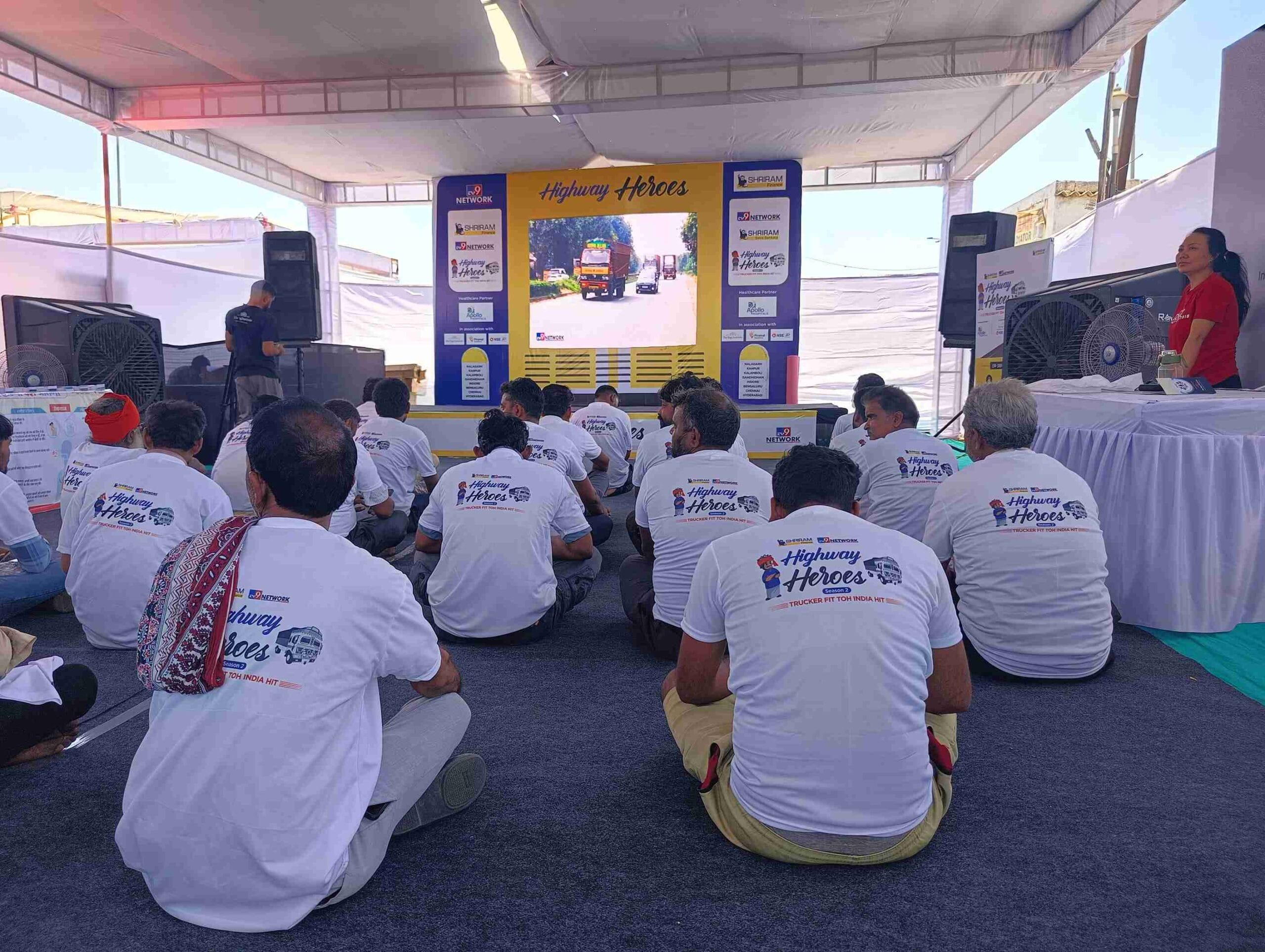 આ ઉપરાંત, હાઇવે હીરોઝ કેમ્પેન દ્વારા ફ્રી હેલ્થ ચેકઅપની વ્યવસ્થા પણ કરવામાં આવી છે. બ્લડ પ્રેશર, સુગર અને આંખની તપાસ જેવા ટેસ્ટ કરવામાં આવ્યા. આ જ કારણ છે કે ડ્રાઇવર ભાઈઓએ ખૂબ જ ઉત્સાહથી આ સુવિધાનો લાભ લીધો.