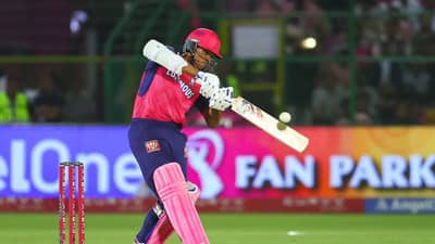 IPL 2025 : યશસ્વી જયસ્વાલે પહેલા જ બોલે છગ્ગો ફટકાર્યો, IPL ઈતિહાસમાં પહેલીવાર આવો રેકોર્ડ બન્યો