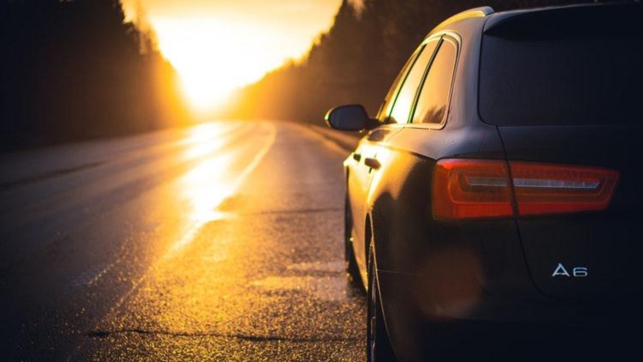 (Disclaimer - આ લેખમાં સમાવિષ્ટ કોઈપણ માહિતી/સામગ્રી/ગણતરીની ચોકસાઈ અથવા વિશ્વસનીયતાની ખાતરી આપવામાં આવતી નથી. આ માહિતી વિવિધ માધ્યમો/જ્યોતિષીઓ/ઉપદેશો/માન્યતાઓ/ધાર્મિક ગ્રંથોમાંથી એકત્રિત કરીને તમારા સુધી પહોંચાડવામાં આવી છે. અમારો ઉદ્દેશ્ય ફક્ત માહિતી પહોંચાડવાનો છે. વાંચકોએ તેને ફક્ત માહિતી તરીકે જ માનવી જોઈએ. આ ઉપરાંત તેના કોઈપણ ઉપયોગ માટે વાંચકો પોતે જવાબદાર રહેશે.)(All Image Symbolic)