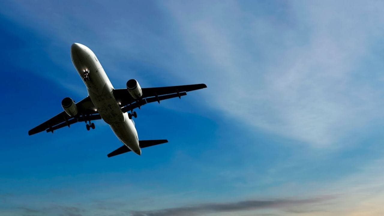 વાસ્તવમાં, ભારતીય વિમાનો માટે પાકિસ્તાનના એરસ્પેસ બંધ કરવાના નિર્ણયની ભારતીય ઉડ્ડયન ઉદ્યોગ પર ગંભીર અસર પડી છે. એટલે કે, ભારતની કોઈ ફ્લાઇટ પાકિસ્તાન ઉપરથી ઉડી શકતી નથી.