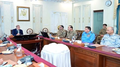 પ્રતિશોધ અંગે મોદીના મક્કમ નિર્ધાર બાદ ભીંસમાં મૂકાયેલ પાકિસ્તાને તાબડતોબ યોજી NSC બેઠક, આર્મી ચીફ મુનિરને શરિફે બતાવ્યુ તેનુ સ્થાન