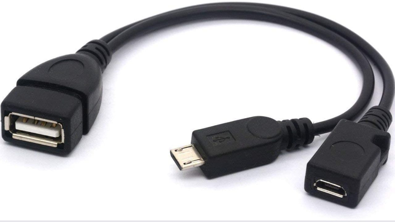૩. USB OTG કેબલ ઉપયોગી: USB ઓન-ધ-ગો એટલે કે OTG કેબલની મદદથી, બે સ્માર્ટફોન વચ્ચે ફાઇલો સરળતાથી શેર કરી શકાય છે. આ માટે તમારે ઇન્ટરનેટની પણ જરૂર રહેશે નહીં. તમે આ કેબલ વડે બંને ફોનને કનેક્ટ કરી શકો છો. એકવાર કનેક્ટ થયા પછી, ફોન હોસ્ટ તરીકે કાર્ય કરે છે. તે કમ્પ્યુટરમાં ઇન્સ્ટોલ કરેલા હાર્ડ ડ્રાઈવની જેમ અન્ય ઉપકરણોના સ્ટોરેજને ઍક્સેસ કરે છે. આ ટ્રિકની મદદથી તમે ફાઇલો સરળતાથી ટ્રાન્સફર કરી શકો છો.