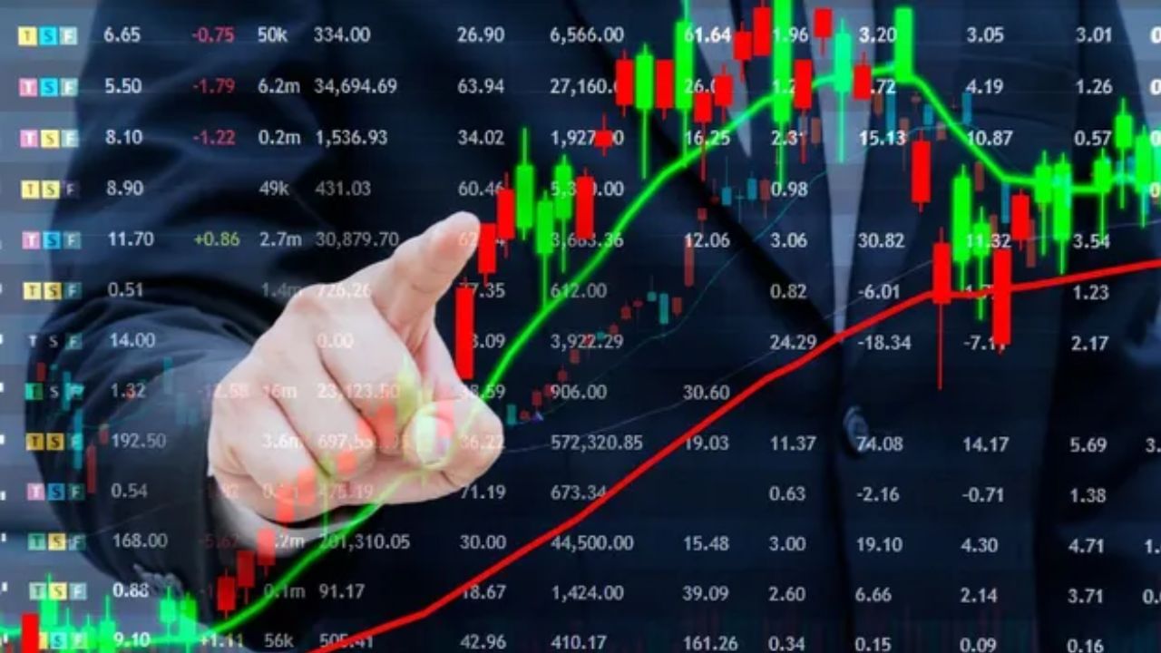 છેલ્લા ત્રણ વર્ષમાં જ તેણે 190.16 ટકાનું જંગી વળતર આપ્યું છે. છેલ્લા એક વર્ષમાં, શેરમાં 70.78 ટકાનો વધારો થયો છે, અને વર્ષ દર વર્ષના આધારે, તેમાં 40.11 ટકાનો વધારો થયો છે. SEL ની સ્થાપના 1985 માં થઈ હતી અને તે 20 HP થી 65 HP સુધીના ડીઝલ એન્જિનનું ઉત્પાદન કરે છે.