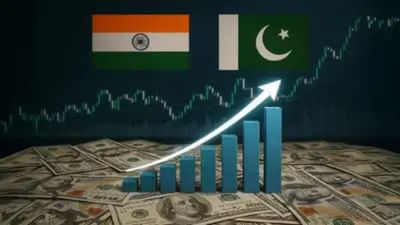 ભારત સામેના યુદ્ધ માટે પાકિસ્તાનને કેટલી મોટી કિંમત ચૂકવવી પડશે? બંને દેશો વચ્ચેના હુમલા અને વળતા હુમલાઓ પછી, સંપૂર્ણ યુદ્ધ ફાટી નીકળવાની શક્યતાઓ વધી રહી છે. બીજી બાજુ, પાકિસ્તાનનું અર્થતંત્ર પહેલેથી જ સંકટમાં છે. વિશ્વ બેંકના અંદાજ મુજબ, 2023-2024 માં પાકિસ્તાનનો GDP ગ્રોથ દર માત્ર 2.5 ટકા રહ્યો. IMF માને છે કે 2024-2025માં વૃદ્ધિ 2.6 ટકા રહી શકે છે. પાકિસ્તાનમાં ફુગાવો 2023માં 38 ટકા સુધી પહોંચ્યો હતો, જે ઘટીને 6 ટકા થઈ ગયો છે. આમ છતાં, લોકોને હજુ પણ ઘણી વસ્તુઓ માટે ઊંચા ભાવ ચૂકવવા પડે છે.