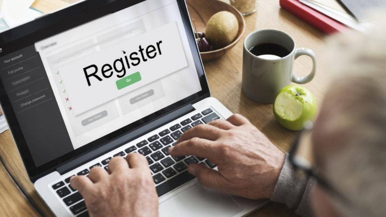 Equitable Mortgage Arrangements એટલે કે જ્યારે મિલકત ગીરવે મૂકીને લોન લેવામાં આવે છે પરંતુ તે નોંધાયેલ નથી, ત્યારે હવે તે નોંધણી કરાવાશે. ગ્રામીણ વિકાસ મંત્રાલય હેઠળના જમીન સંસાધન વિભાગે આ બિલનો ડ્રાફ્ટ તૈયાર કર્યો છે અને જનતા પાસેથી સૂચનો મેળવવા માટે તેને જાહેર કર્યું છે. આનું એક કારણ એ છે કે ઘણા રાજ્યોએ પહેલાથી જ આ કાયદામાં સુધારો કરવાનો પ્રયાસ કર્યો છે જેથી ઓનલાઈન નોંધણી સુવિધા પૂરી પાડી શકાય. જોકે આ કાયદો આખા દેશને લાગુ પડે છે, રાજ્ય સરકારો તેમાં ફેરફાર કરી શકે છે. પરંતુ આ માટે તેમણે કેન્દ્ર સરકારનો સંપર્ક કરવો પડશે.