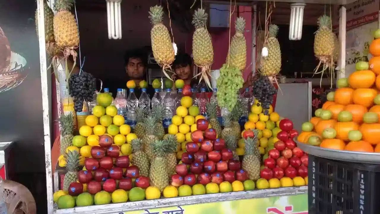 સાવ ઓછા ખર્ચે શરૂ કરી શકાય તેવો આ બિઝનેસ લાંબા સમય સુધી સતત આવક આપી શકે છે. આ બિઝનેસ શરૂ કરવા માટે તમારે અંદાજે ₹40,000 થી ₹70,000 સુધીનું મૂડીરોકાણ કરવાની જરૂર છે. 