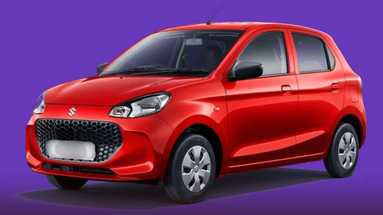 મારુતિ સુઝુકી અલ્ટો K10 એ સૌથી સસ્તી અને સ્ટાઇલિશ હેચબેક છે, જે શહેરી ઓછા બજેટવાળા ગ્રાહકોની જરૂરિયાતોને ધ્યાનમાં રાખીને ડિઝાઇન કરવામાં આવી છે. સેલેરિયોની જેમ, આ કારમાં પણ 1.0L પેટ્રોલ એન્જિન છે. નવી અલ્ટો K10 માં, 4 લોકો ખૂબ જ આરામથી બેસી શકે છે અને જો જરૂર પડે તો, 5 લોકો એકસાથે બેસીને મુસાફરી પણ કરી શકે છે. આ કાર 24.39 થી 24.90 કિમી/લીટરની ઉત્તમ માઇલેજ આપે છે. મારુતિ સુઝુકી અલ્ટો K10 ની એક્સ-શોરૂમ કિંમત ₹4.23 લાખ થી ₹6.21 લાખ સુધીની છે.