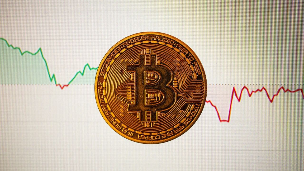 બિટકોઈનની મૂવમેન્ટ અને ઉપરની દિશાની વાત કરીએ તો $105,700 -$107,000 સંભવિત સ્તર છે. જ્યારે કોલ  OI રેસિસ્ટન્ટ 40 ટકા છે. 