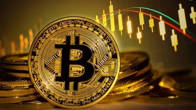 બિટકોઇન (BTC/USD)માં 17 મે ના રોજ હળવી નબળાઈ જોવા મળી, જ્યાં તેની કિંમત $103,268 ની આસપાસ ટ્રેન્ડ કરી રહી હતી. ડેરિબિટ એક્સચેન્જ અને ટ્રેડિંગવ્યૂ ચાર્ટ પર ઉપલબ્ધ ઓપ્શન્સ ચેઇનનું વિશ્લેષણ સ્પષ્ટપણે દર્શાવે છે કે બિટકોઇન 18 મે, 2025 ના રોજ સમાપ્ત થાય ત્યાં સુધી મર્યાદિત શ્રેણીમાં રહી શકે છે.