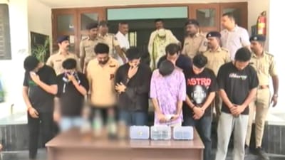 શેલા વિસ્તારમાં મ્યુઝિકલ પાર્ટીની આડમાં દારૂની મહેફિલ, પોલીસે છાપો માર્યો - જુઓ Video