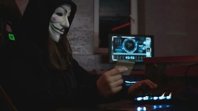 Cyber Fraud અને Online Scam ના વધતા જતા કેસોને ધ્યાનમાં રાખીને, એરટેલે છેતરપિંડી અને કૌભાંડો સામેની લડાઈમાં Reliance Jio અને વી Vi પાસેથી સમર્થન માંગ્યું છે. એરટેલે સરકાર અને ટ્રાઈને જાણ કરી છે કે કરોડો ટેલિકોમ વપરાશકર્તાઓને બચાવવા માટે, તેણે વોડાફોન આઈડિયા અને જિયોને પત્ર લખ્યો છે અને આ સમસ્યાનો સામનો કરવા માટે સાથે મળીને કામ કરવાનો પ્રસ્તાવ મૂક્યો છે. જો એરટેલને VI અને Jioનો ટેકો મળે, તો છેતરપિંડી કરનારાઓનું કાઉન્ટડાઉન શરૂ થઈ જશે.