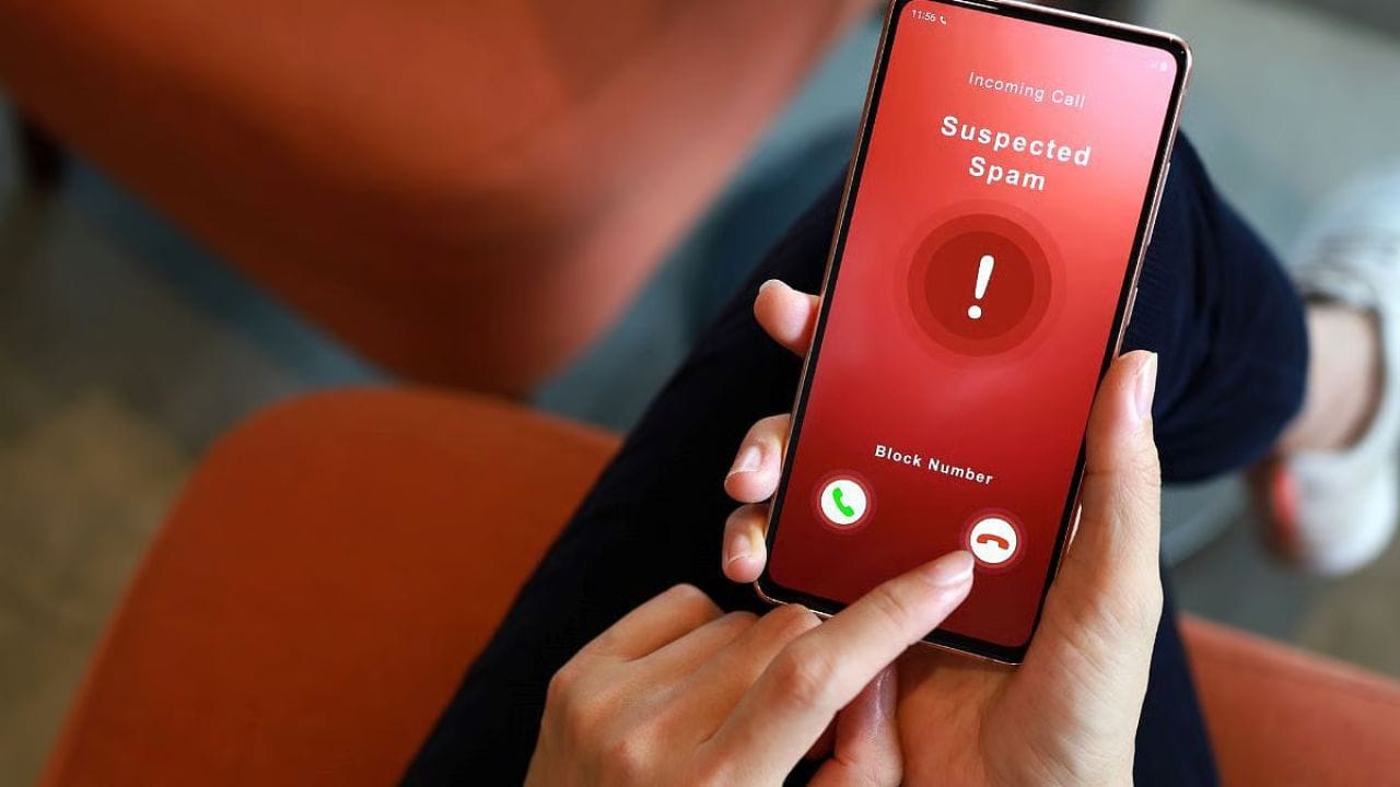 VI અને Jio ને લખેલા પત્રમાં, એરટેલે જણાવ્યું હતું કે 2024 ના પ્રથમ 9 મહિનામાં ભારતમાં 17 લાખથી વધુ સાયબર ક્રાઇમ સંબંધિત ફરિયાદો નોંધાઈ છે. 17 લાખથી વધુ કેસોમાં, છેતરપિંડી કરનારાઓએ લોકો સાથે 11,000 કરોડ રૂપિયાથી વધુની છેતરપિંડી કરી છે.