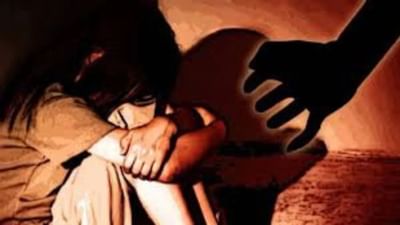 દાહોદ: 6 વર્ષની બાળકી પર દુષ્કર્મ કરનાર આચાર્યને 10 વર્ષની કેદ - જુઓ Video દાહોદ: 6 વર્ષની બાળકી પર દુષ્કર્મ કરનાર આચાર્યને 10 વર્ષની કેદ - જુઓ Video