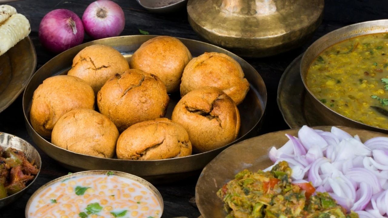 આ સમય દરમિયાન શાહી રસોડામાં ભવ્ય રીતે જટિલ અને સ્વાદિષ્ટ ભોજન તૈયાર કરવામાં આવ્યું હતું. બધાને દરરોજ મજા આવતી પણ બધાને ચિંતા હતી કે યુદ્ધમાં ગયેલા સૈનિકો માટે ભોજનની વ્યવસ્થા કેવી રીતે કરવી. ખરેખર, યુદ્ધમાં જતા સૈનિકોને એવા ખોરાકની જરૂર હતી જે ઘણા દિવસો સુધી બગડે નહીં.