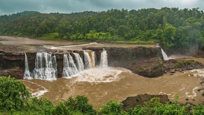 Breaking News : આનંદો ! ડાંગ જિલ્લામાં કમોસમી વરસાદથી ગીરા ધોધ સક્રિય થયો, જુઓ Video
