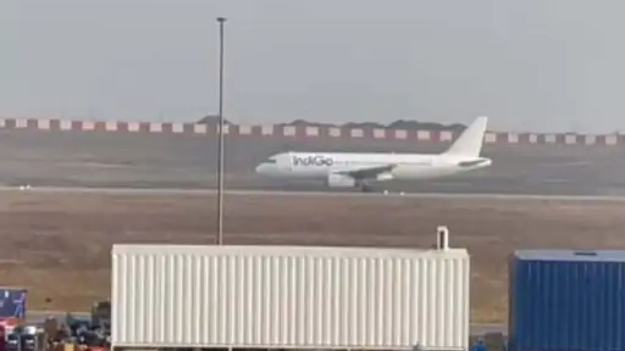 રાજકોટથી ઇન્ડિગો દ્વારા ચલાવાતી મુંબઈની 3 અને દિલ્હી, બેંગલુરુ, હૈદરાબાદ તથા ગોવાની 1-1 ફ્લાઈટો રદ કરાઈ હતી. એ જ રીતે, એર ઇન્ડિયાની મુંબઈની 2 અને દિલ્હીની 1 ફ્લાઈટ પણ રદ કરાઈ હતી. હાલ તમામ સેવાઓ ધીમે ધીમે પુનઃ શરૂ થતી જોવા મળી રહી છે.