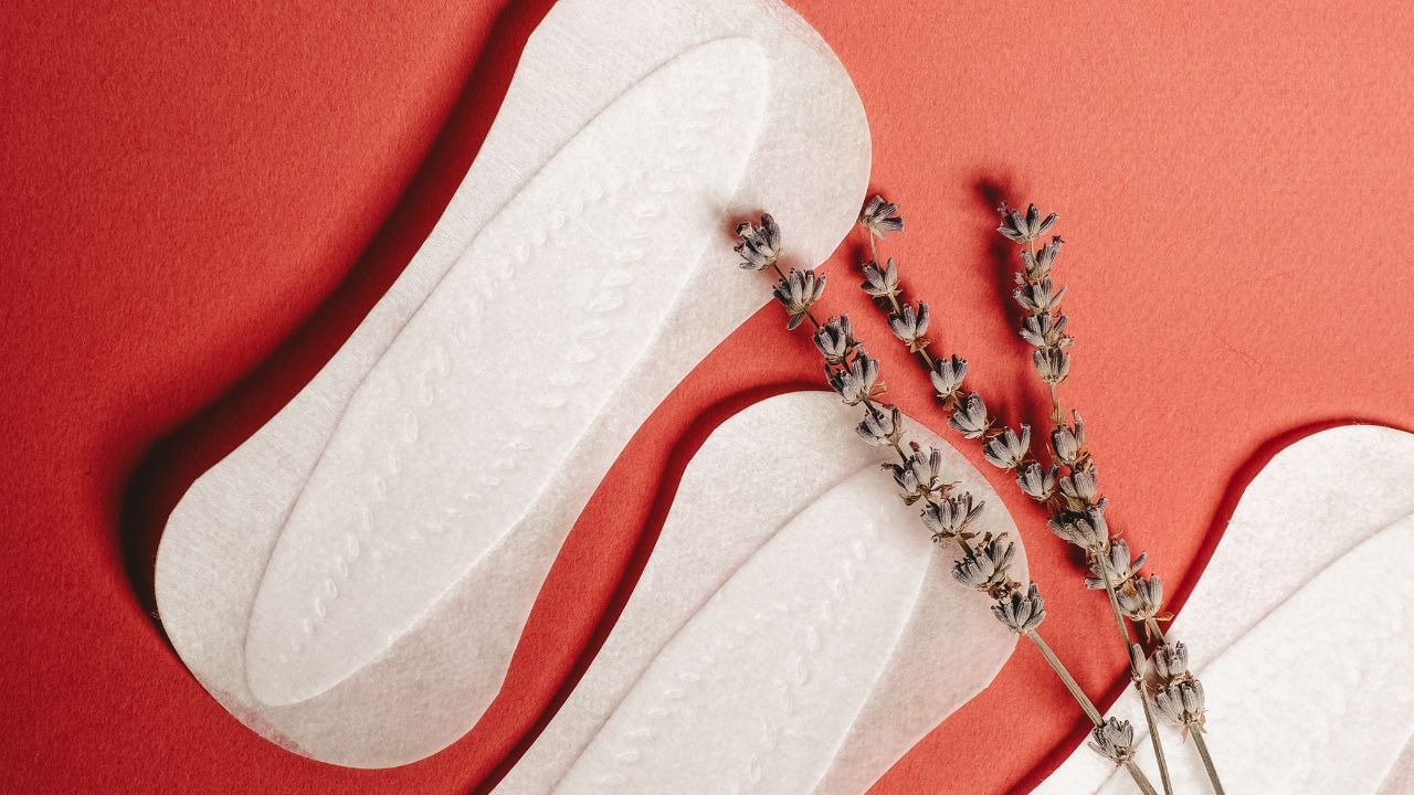 પીરિયડ્સ સાથે જોડાયેલા કોઈ પણ લક્ષણને નજરઅંદાજ ન કરો.