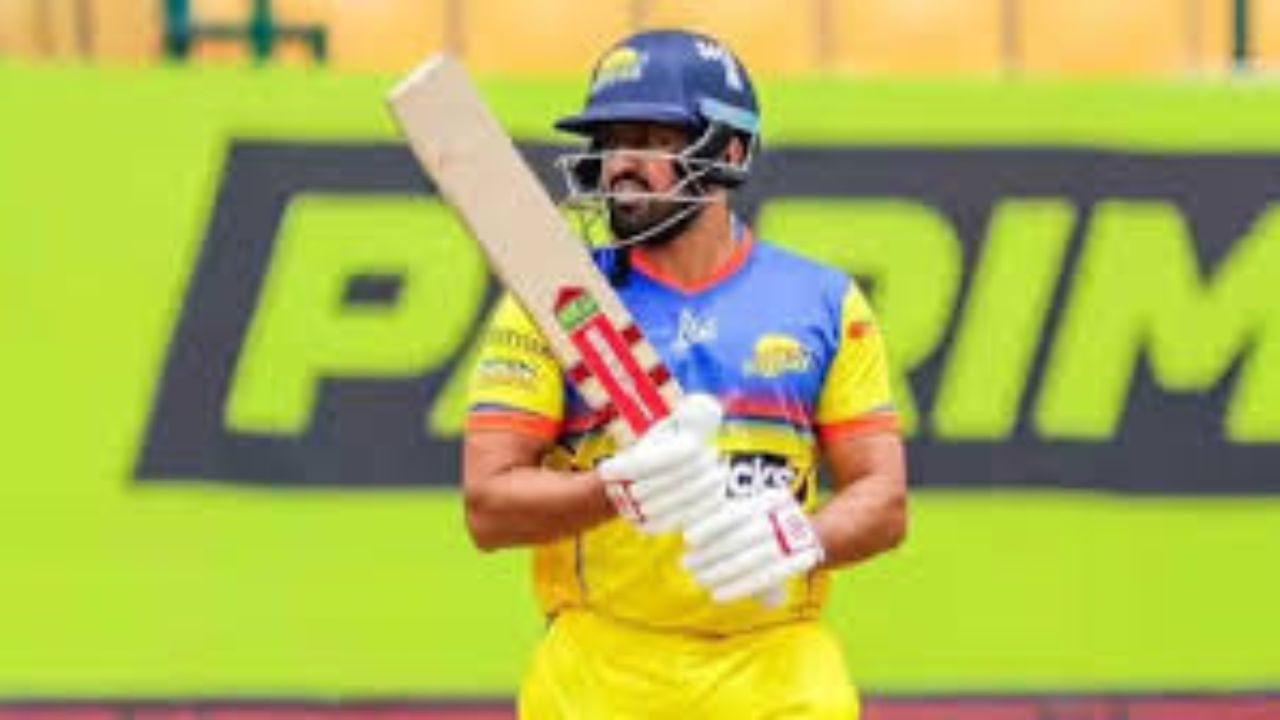 એટલું જ નહીં, તે સ્થાનિક T20 ટુર્નામેન્ટ સૈયદ મુશ્તાક અલી ટ્રોફી 2024-25માં તેની ટીમ માટે સૌથી વધુ રન બનાવનાર ખેલાડી પણ હતો. તેણે 6 ઈનિંગ્સમાં 42.50ની સરેરાશ અને 177.08ના સ્ટ્રાઈક રેટથી 255 રન બનાવ્યા હતા.