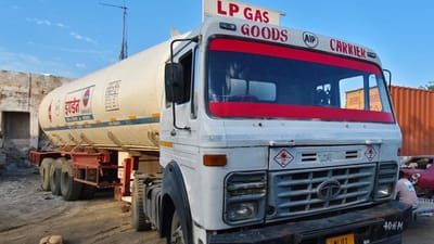 Breaking News : રાજકોટ-અમદાવાદ હાઇવે પરથી ઝડપાઇ નશાની હેરાફેરી, કરોડોનો દારુનો જથ્થો જપ્ત કરાયો, જુઓ Video