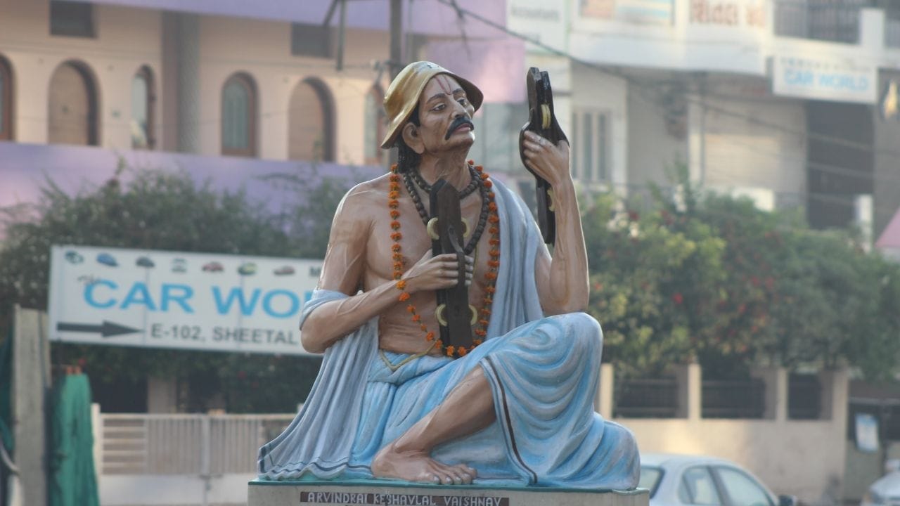 ભારતમાં મહેતા અટક સામાન્ય રીતે જોવા મળતી સરનેમ છે. આ અટક મોટોભાગે ગુજરાત, રાજસ્થાન, પંજાબ, ઉત્તર પ્રદેશ, મહારાષ્ટ્ર અને મધ્ય ભારતના ભાગોમાં જોવા મળે છે. 