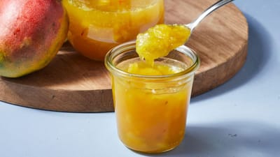 બાળકોને પસંદ આવતો જામ વિવિધ ફ્રુટમાંથી બનાવવામાં આવે છે. ત્યારે કાચી અને પાકી કેરીમાંથી બનાવવામાં આવતો જામ પણ બાળકો ખૂબ જ શોખથી ખાતા હોય છે. 