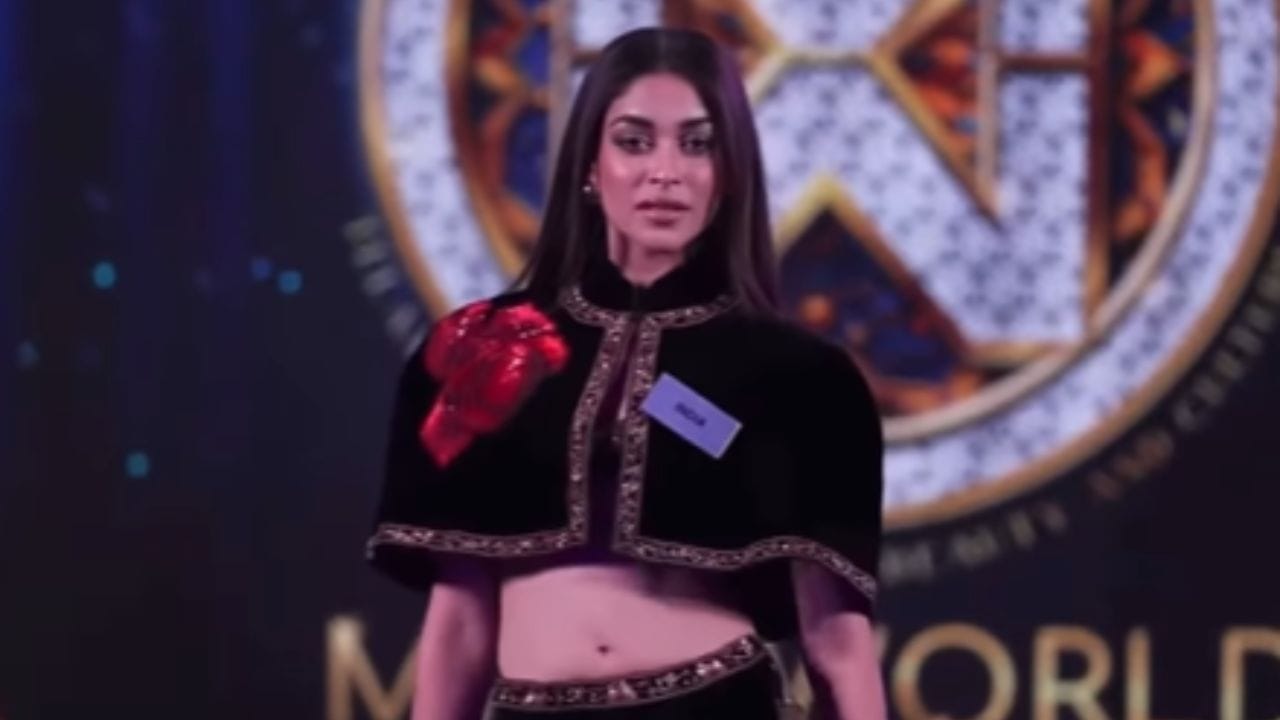 રેમ્પ શો પછી, એક આધુનિક ફેશન સેગમેન્ટ પણ યોજાયો હતો જેમાં તમામ સ્પર્ધકોએ આંતરરાષ્ટ્રીય ડિઝાઇનરોના આધુનિક પોશાક પહેરીને રેમ્પ વોક કર્યું હતું. આ સેગમેન્ટમાં પરંપરા અને આધુનિકતાનું અદ્ભુત મિશ્રણ જોવા મળ્યું, જેને ત્યાં હાજર દરેક વ્યક્તિ જોતા રહી ગયા. સમગ્ર કાર્યક્રમમાં સુંદરતા, સંસ્કૃતિ અને ફેશનનું એવું મિશ્રણ જોવા મળ્યું, જેણે પ્રેક્ષકોના દિલ જીતી લીધા અને આ કાર્યક્રમને ખાસ બનાવ્યો. આ કાર્યક્રમમાં, ભારતની સાંસ્કૃતિક વિવિધતાને ફેશન દ્વારા પણ સારી રીતે રજૂ કરવામાં આવી હતી.