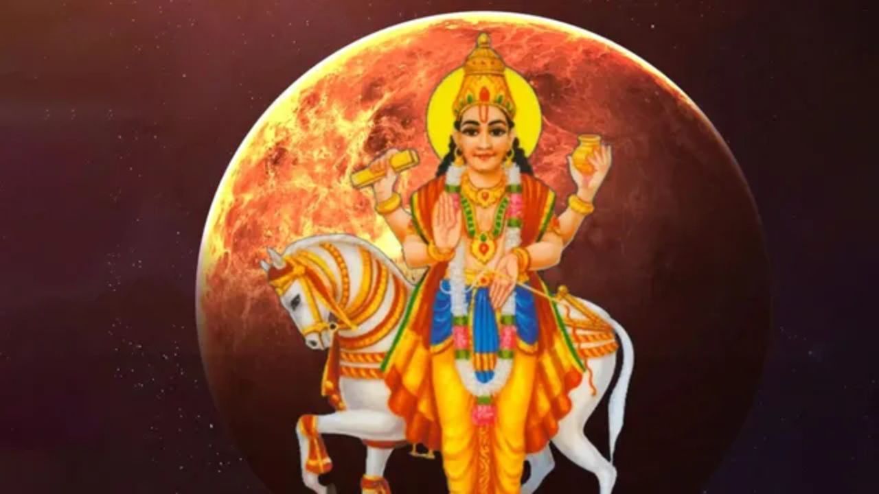 જ્યોતિષ શાસ્ત્રમાં, મની પ્લાન્ટને શુક્ર ગ્રહ સાથે સંબંધિત માનવામાં આવે છે. મની પ્લાન્ટને કોડીનું શંખ ​​બાંધવાથી કુંડળીમાં શુક્ર ગ્રહ મજબૂત બને છે, જે જીવનમાં સમૃદ્ધિ અને સફળતા લાવે છે.  
