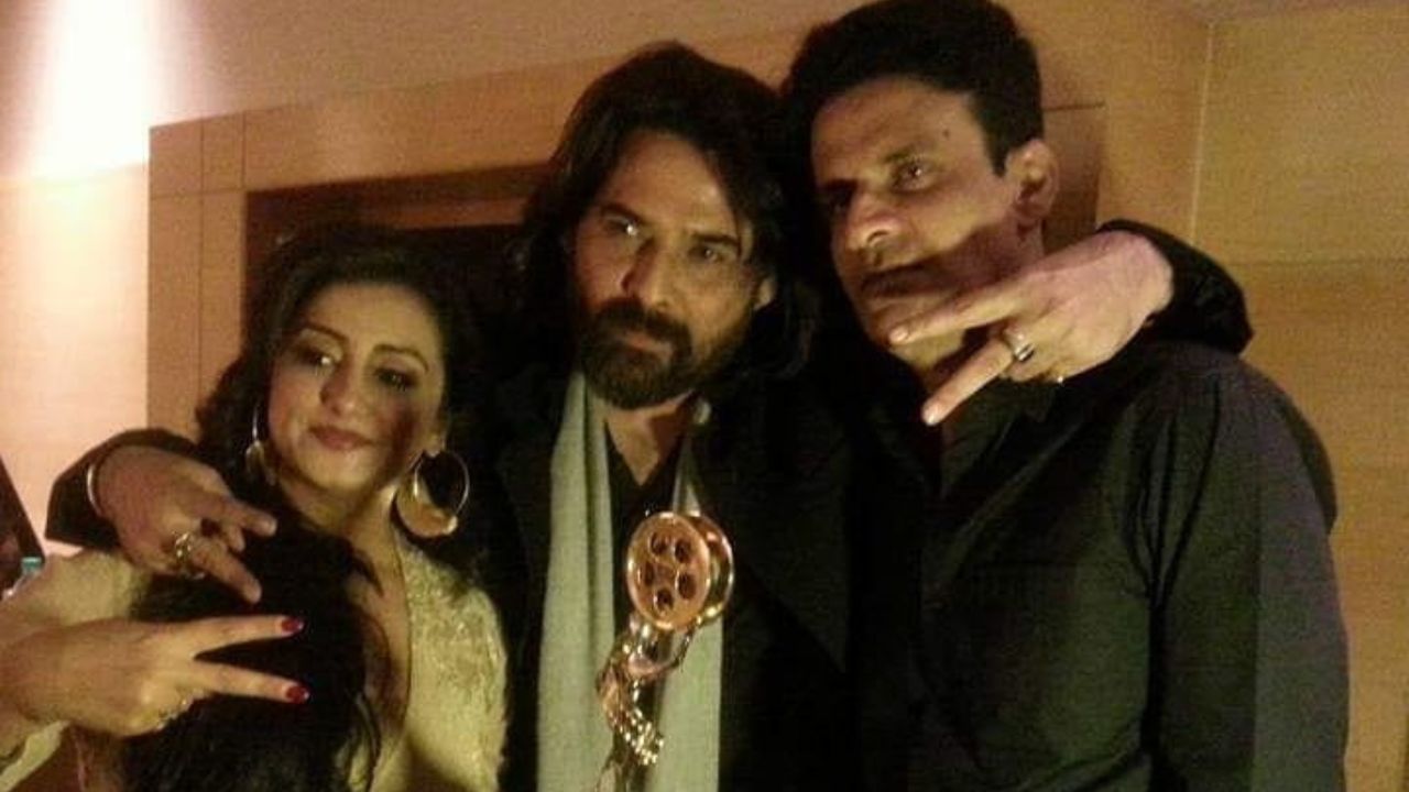 તેમણે 1996 માં દસ્તક ફિલ્મ સાથે ACP રોહિત મલ્હોત્રાની ભૂમિકા ભજવી હતી, જે ફિલ્મમાં મિસ યુનિવર્સ 1994 સુષ્મિતા સેનને પણ હતી. તેઓ કિલા (1998), વજુદ (1998), કોહરમ (1999) અને મુઝે મેરી બીવી સે બચાવો (2001) જેવી ઘણી ફિલ્મોમાં જોવા મળ્યો હતો.