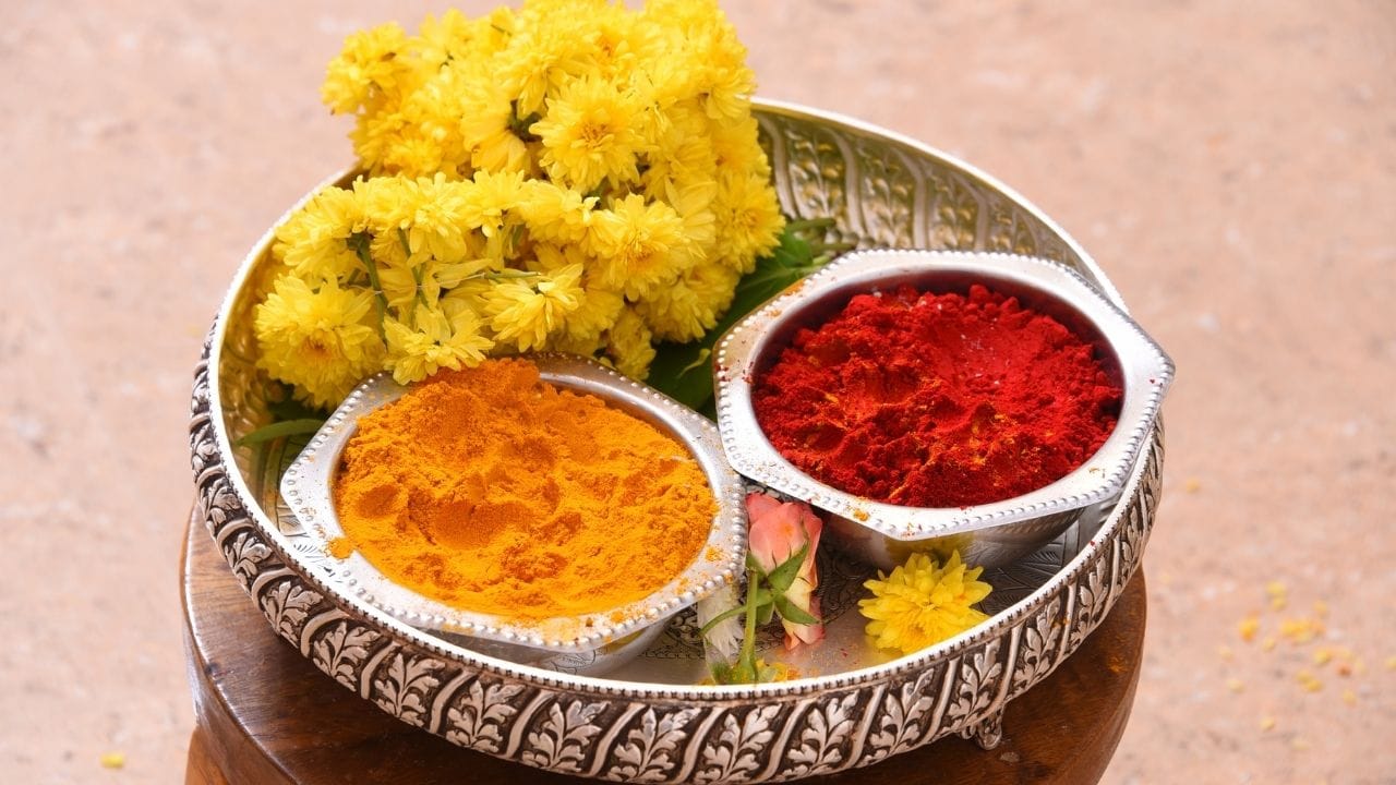 વિશેષ તિથિઓ અને દિવસો પર નવગ્રહ પૂજા વિશેષ ફળદાયી માનવામાં આવે છે. જેમ કે નવરાત્રિ, મહાશિવરાત્રિ, સૂર્યગ્રહણ, ચંદ્રગ્રહણ, અમાવાસ્યા, પૂનમ અને રવિવાર, સોમવાર તથા શનિવાર જેવા દિવસો પર આ પૂજા કરવાથી શુભફળ વધુ ઝડપથી પ્રાપ્ત થાય છે. આ દિવસો તામસિક શક્તિઓના શમન માટે ઉત્તમ માનવામાં આવે છે.