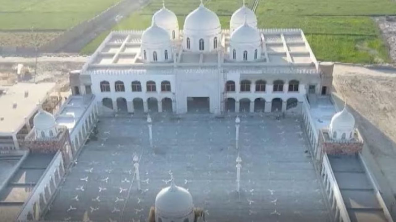Operation Sindoor Pakistan Pays Compensation to Masood Azhar Family and Terrorist (6)