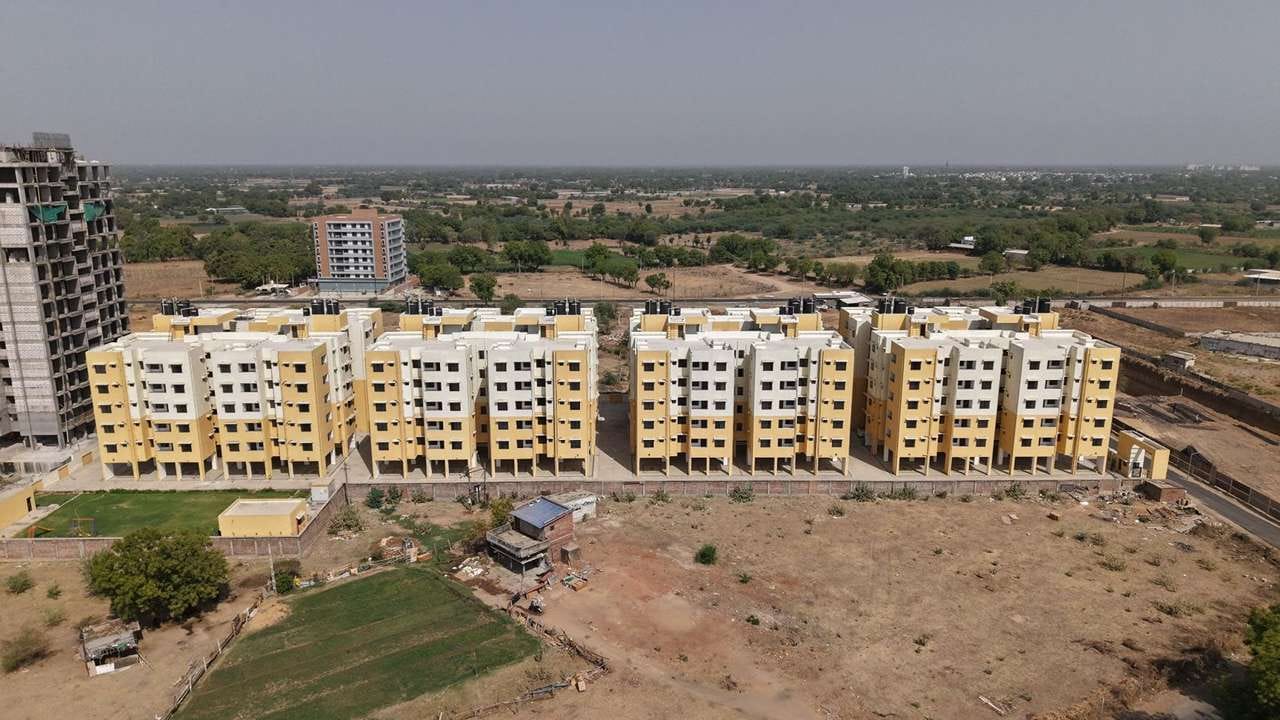 PM Modi inaugurates 2_4_11zon