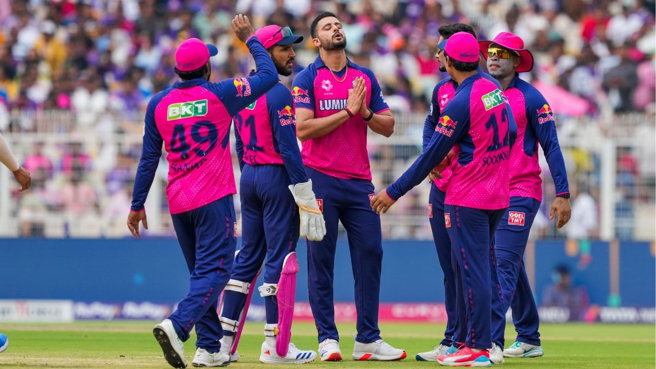 રાજસ્થાન રોયલ્સે IPL 2025 પહેલા 4 મોટા ખેલાડીઓને રિલીઝ કર્યા હતા. હવે તે જ ખેલાડીઓ અન્ય ટીમોના તારણહાર બન્યા છે. આ જોઈને, RR મેનેજમેન્ટને તેના નિર્ણય પર પસ્તાવો થઈ રહ્યો છે.
