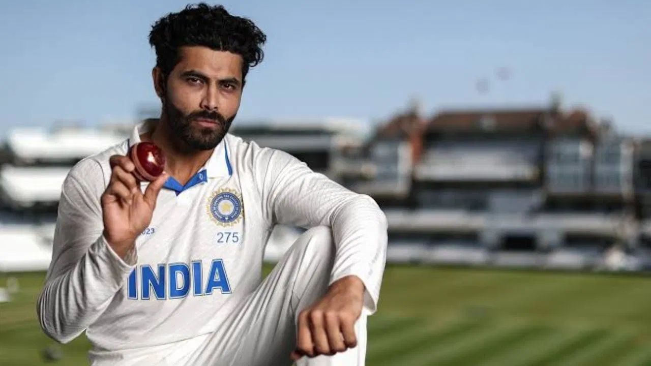 અશ્વિનના મતે, શુભમન ગિલમાં ઘણી પ્રતિભા છે. પણ તેને હજુ બહુ અનુભવ નથી. ટીમ ઈન્ડિયાનું નેતૃત્વ કરવું ખૂબ જ મુશ્કેલ કાર્ય છે. આવી સ્થિતિમાં, ટીમના સૌથી અનુભવી ખેલાડી રવીન્દ્ર જાડેજાને ઓછામાં ઓછા આગામી બે વર્ષ માટે કેપ્ટનશીપ માટે વિચારી શકાય છે. 