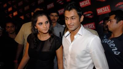 ભારતીય સેનાએ શોએબ મલિકના શહેર પર બોમ્બ ફેંક્યા, પૂર્વ પત્ની સાનિયા મિર્ઝાએ કહ્યું- આ આપણો દેશ છે