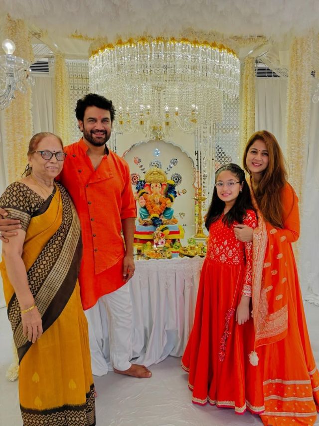 ટીવીના સૌથી મોંઘા અભિનેતાના પરિવારમાં કોણ કોણ છે, જાણો ટીવીના સૌથી મોંઘા અભિનેતાના પરિવારમાં કોણ કોણ છે, જાણો