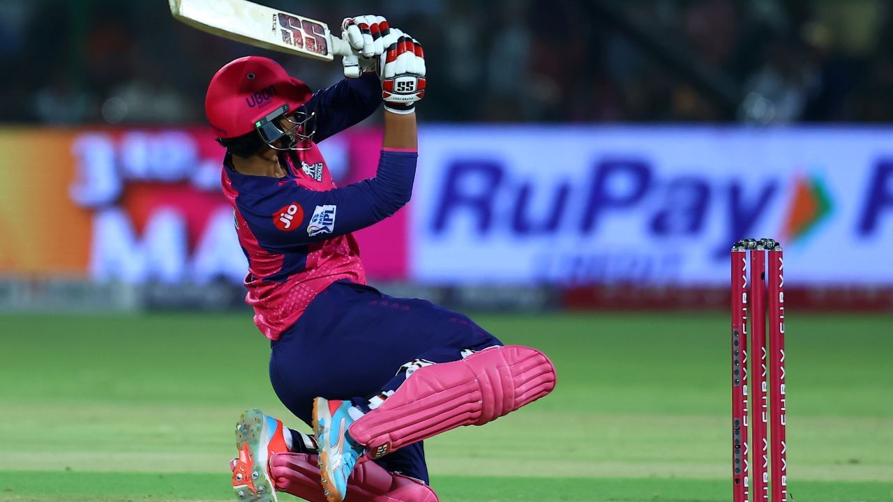 જો આપણે વૈભવ સૂર્યવંશીના IPL સ્ટ્રાઇક રેટની સરખામણી પાકિસ્તાન સુપર લીગમાં શ્રેષ્ઠ સ્ટ્રાઇક રેટ ધરાવતા બેટ્સમેન સાથે કરીએ તો ઘણો તફાવત જોવા મળે છે.