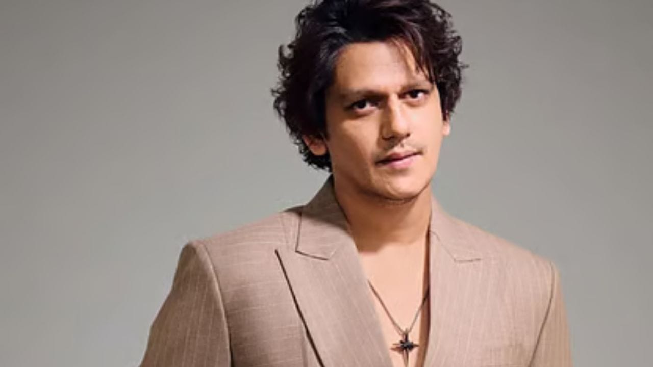 OTTથી મોટા પડદા સુધી અને હૈદરાબાદથી જુહુ સુધી - વિજય વર્મા હવે ફક્ત ઉભરતા સ્ટાર નથી, પરંતુ એક રાજ કરે તેવા સ્ટાર છે.
