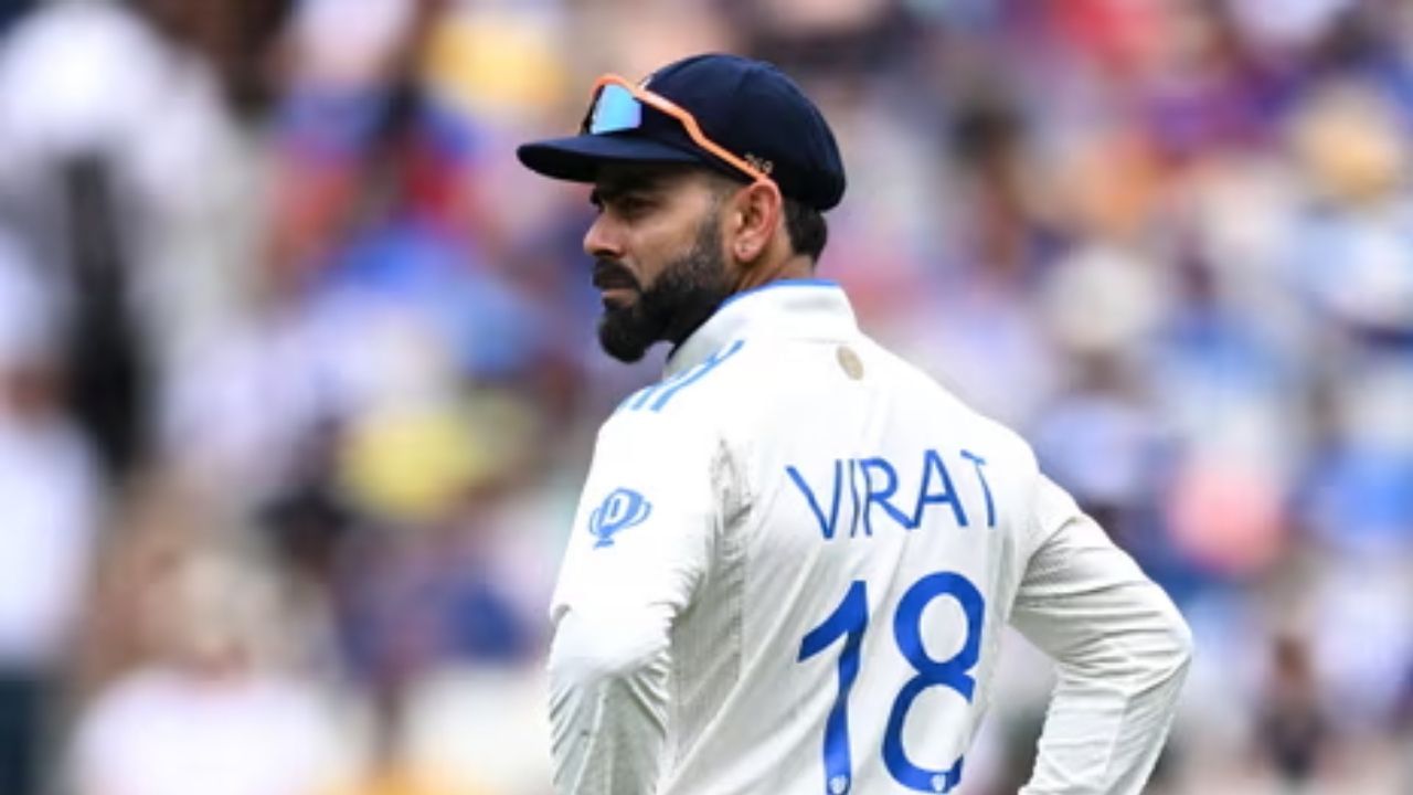 વિરાટ કોહલી આગળ લખે છે, "હું આ ફોર્મેટથી દૂર થઈ રહ્યો છું, પરંતુ તે સરળ નથી. જોકે, તે યોગ્ય લાગે છે. મેં મારું સર્વસ્વ આપી દીધું છે, અને ટેસ્ટ ક્રિકેટે મારી અપેક્ષા કરતાં વધુ આપ્યું છે. હું મારા હૃદયમાં ખૂબ કૃતજ્ઞતા સાથે વિદાય લઈ રહ્યો છું - રમત માટે, જે લોકો સાથે મેં મેદાન શેર કર્યું છે અને દરેક વ્યક્તિ માટે જેમણે મને રસ્તામાં જોયો. હું હંમેશા મારી ટેસ્ટ કારકિર્દીને સ્મિત સાથે જોઈશ. #269 signing off કરી રહ્યો છું."